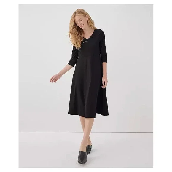 NWT Pact Black Organic Cotton Fit and Flare V-Neck A-Line Dress M Party LBD - Picture 8 of 8